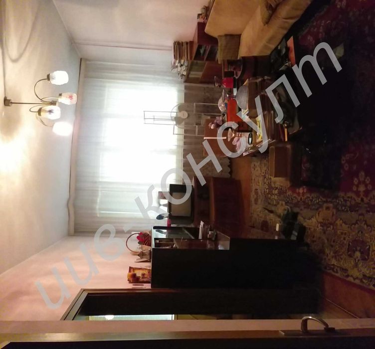 Продава се Тристаен апартамент в Велико Търново, Център - 91 кв.м за 1099 €/кв.м - Снимка #2