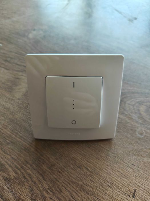 Бойлерен ключ 16A с LED индикация (двуполюсен) цвят бял Legrand