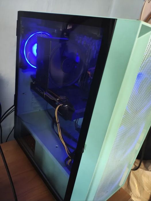 Vând PC pentru gaming