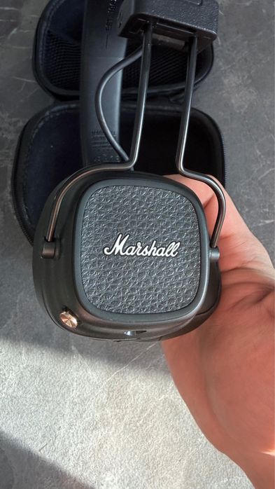 Продаю наушники!!