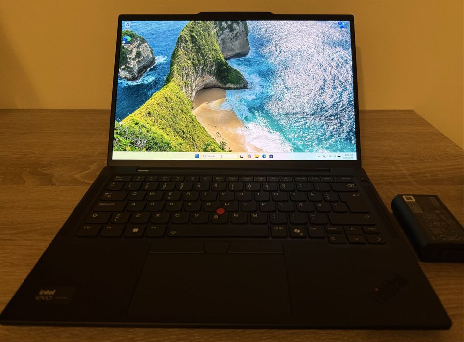 TOP! Lenovo Thinkpad T14s Gen5 2.8K OLED 1TB Ultra 7 155U ! LTE SiM