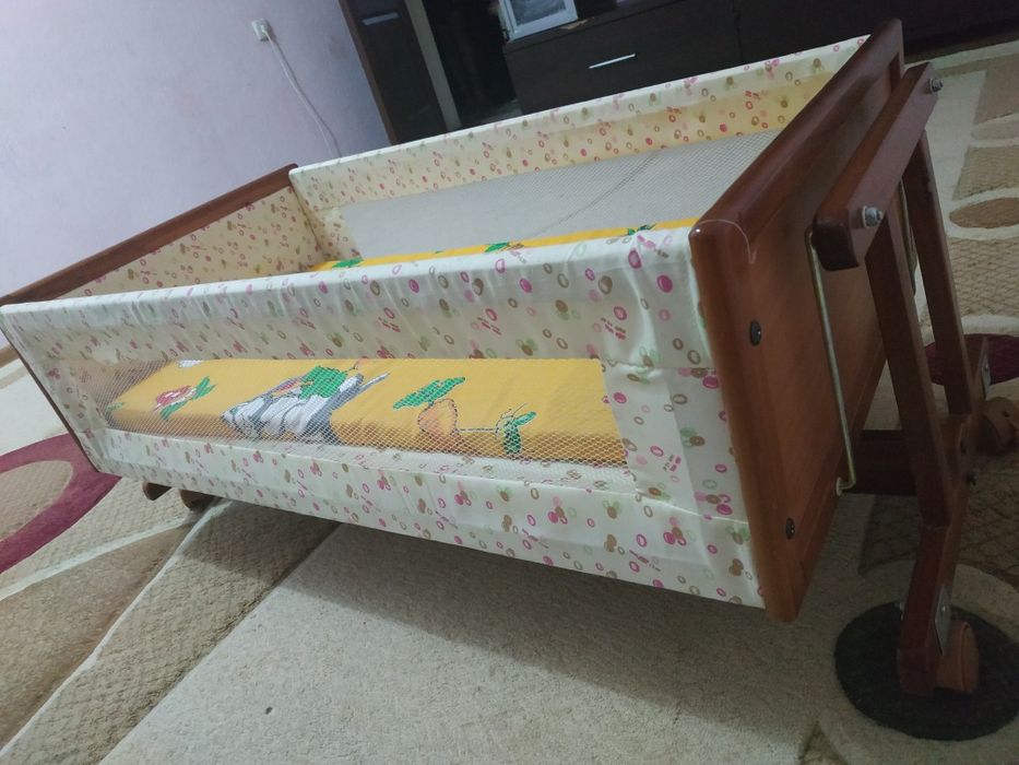 Продается люлька качалка в отличном состоянии.