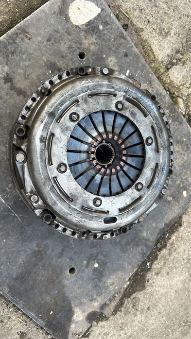Kit ambreiaj Audi A4 B8 2.0 TDI 6+1 trepte