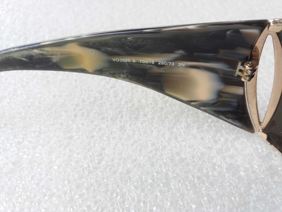 Оригинални слънчеви очила Vogue