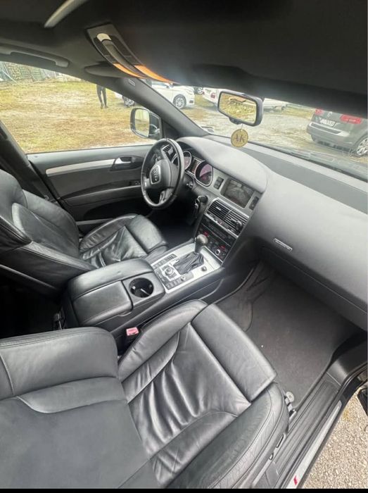 Aydi q7 s line  media