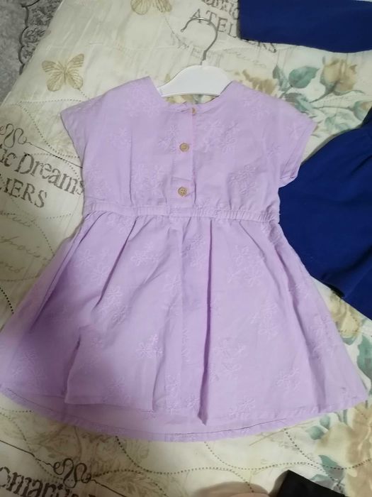 Продавам детски дрехи