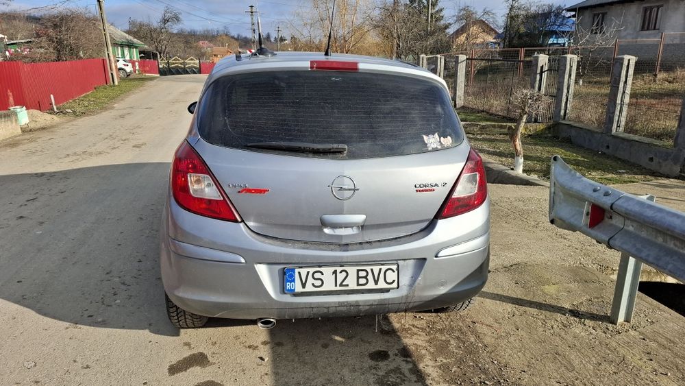 Opel corsa d 1.2 benzina an 2007