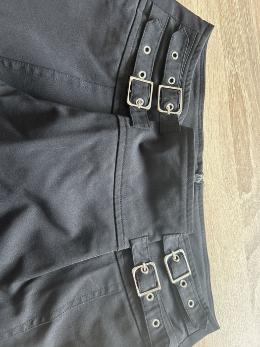 Черна пола до колената