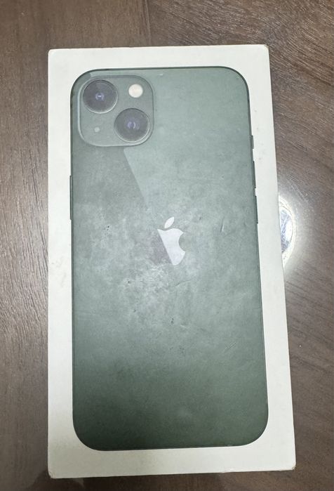 Iphone 13   Green