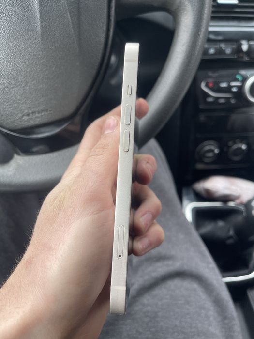 Продам iphone 13