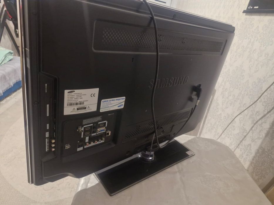 Продам Телевизор самсунг