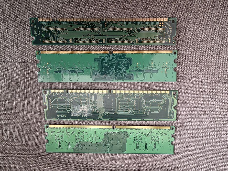 Оперативная память DDR2 / SDRAM PC100 — 4 планки