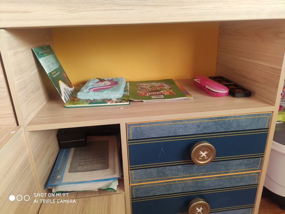 Кровать + шкаф+ столик