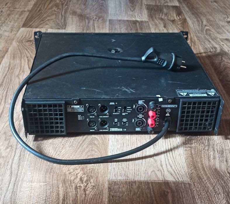 Продам усилитель концертный