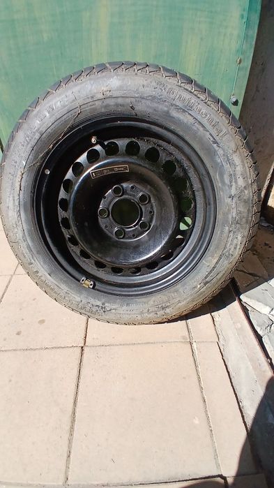2 броя гуми 195/65 R15 с нови джанти