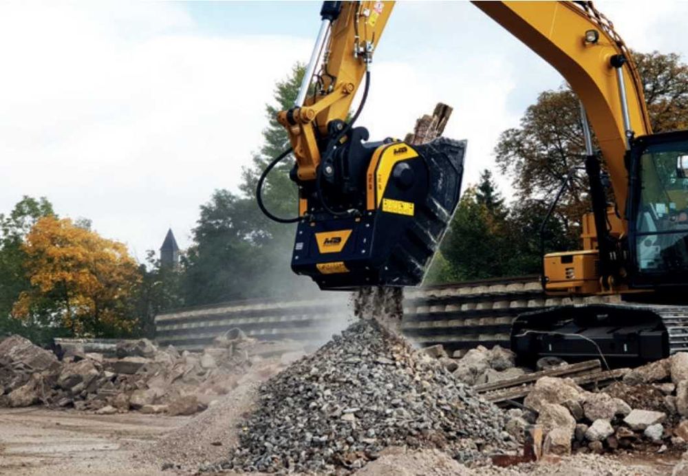 Cupa concasare MB Crusher BF70.2 S4 pentru excavatoare 16-25 ton