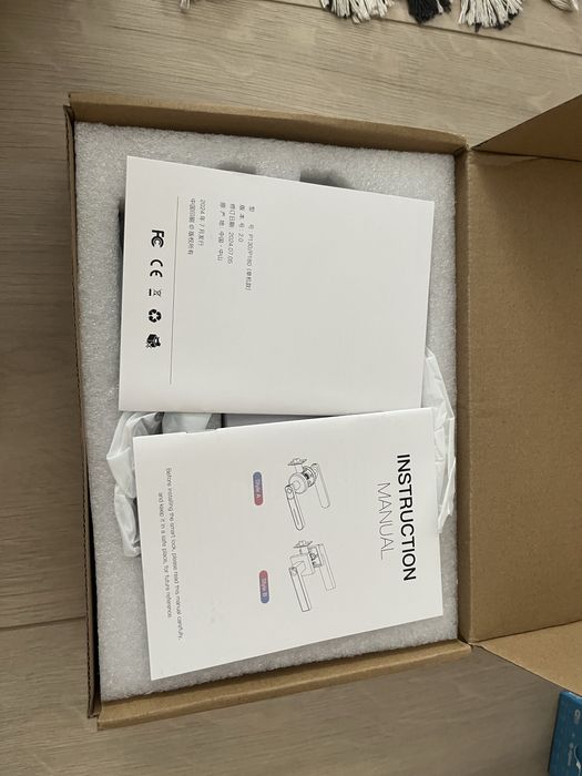 Incuietoare inteligentă pentru usă cu amprenta digitala - noua