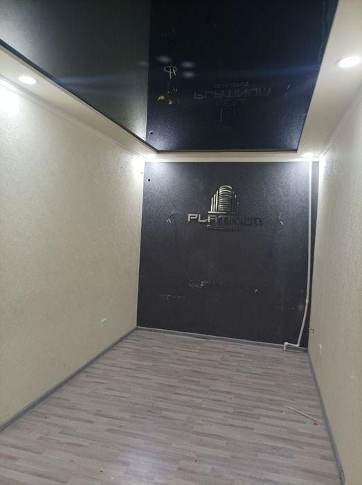 Офис сотилади з хона