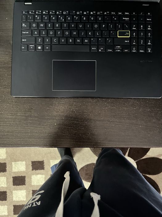 Laptop ASUS E510MAB
