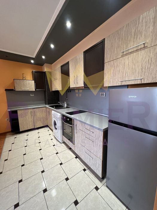 2-стаен в Варна-Лятно кино Тракия площ 70 цена 800