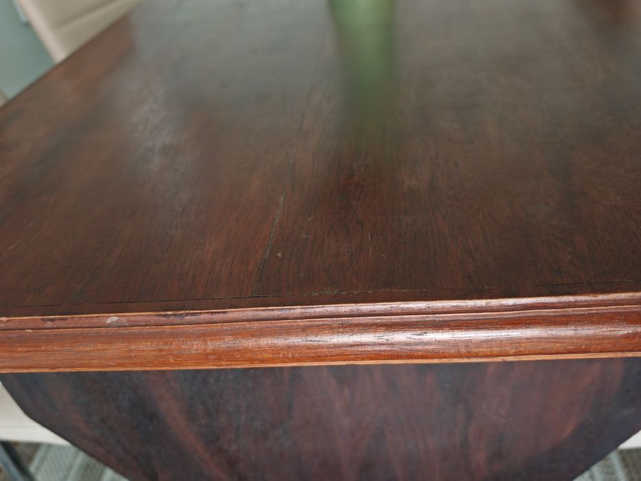 Маса за хранене от  махагон