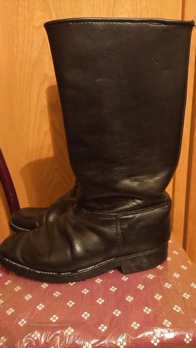 Cizme de piele tradiționale