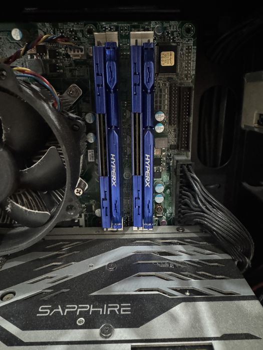 Pc Gaming complet Razer I7 16GB Ram 4gb placa video Radeon Saphire