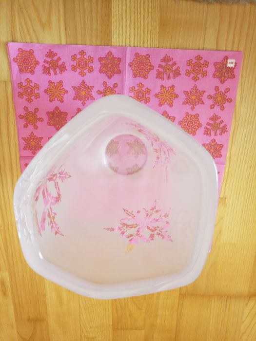 Vaza Cristal masiv- Villeroy&Boch-gravura florala cu fulgi de nea -Nou