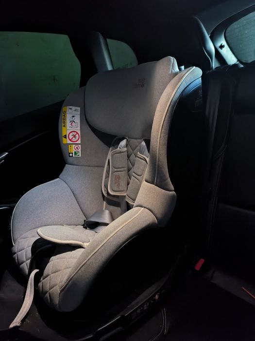 Scaun auto Britax Romer DUALFIX cu Isofix