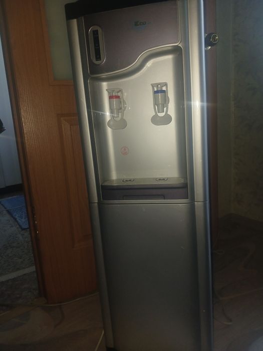 Продам кулер для воды