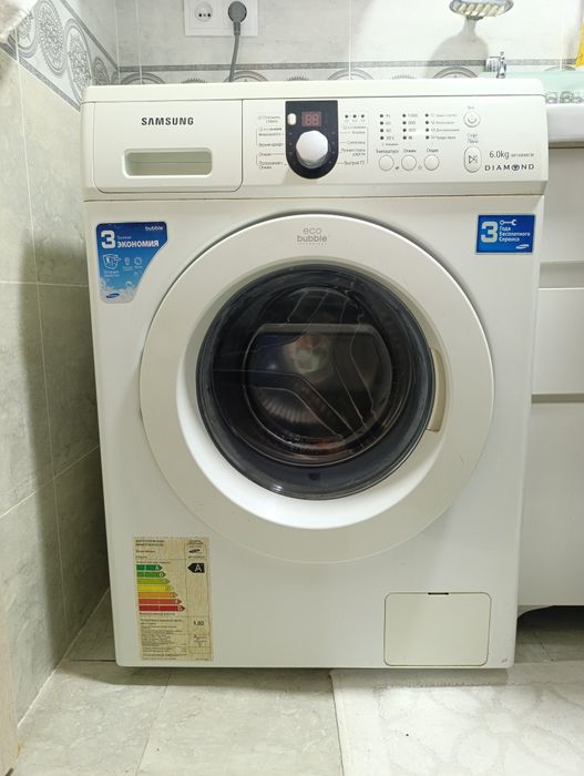 Стиральная машина Samsung WF1600WCW