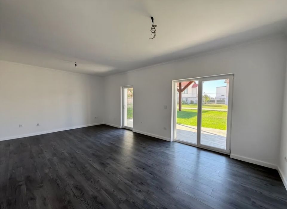 Proprietar vand duplex  in Covaci