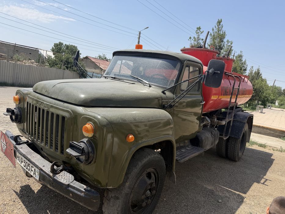 Benzavoz Gaz 53 avto sisterna