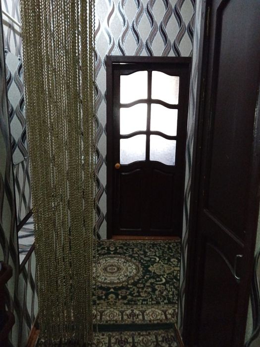 Navoiy shahar Vasxot hududi oldida 1xona 2 xona qilingan uy sotiladi