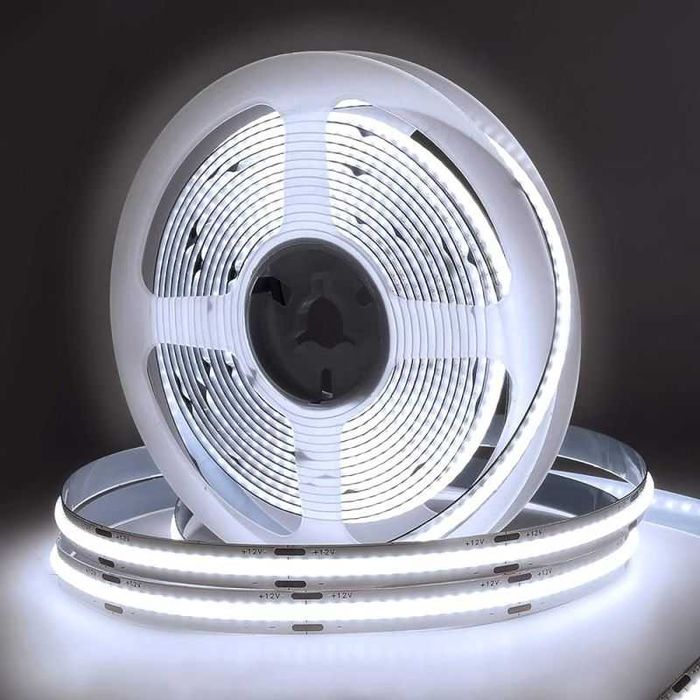220V COB LED Лента IP65 влагоустойчива със захранващ кабел и скоби. КОБ ЛЕД Лента безточкова за таван, фасада, тераса