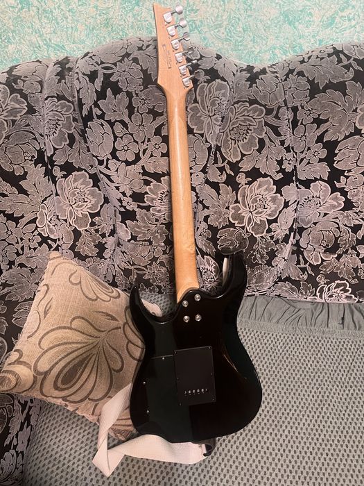 Гитара Ibanez RG 270