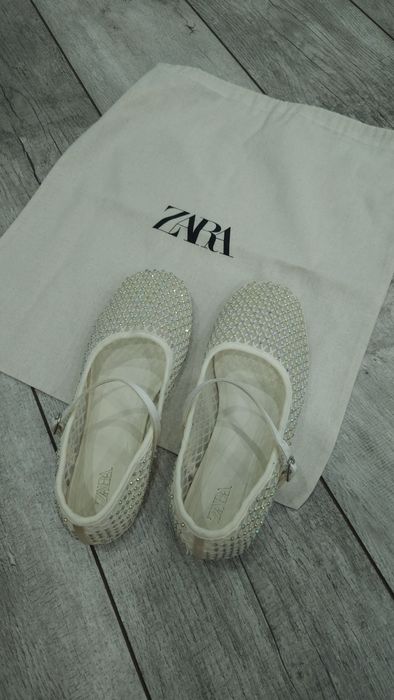 Детски балеринки с камъчета Zara