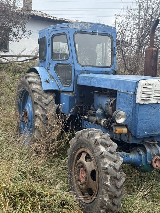 Продам трактор т40 на ходу