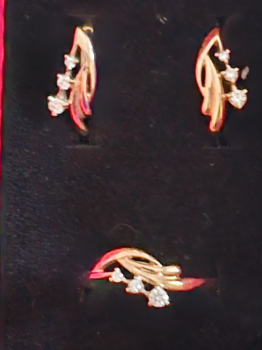 Продам золотой набор