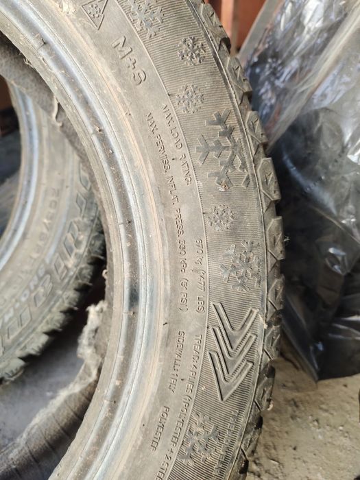 Зимние шины 205/55/16