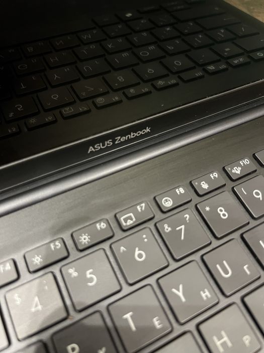 Продам ноутбук ASUS Zenbook 14 OLED