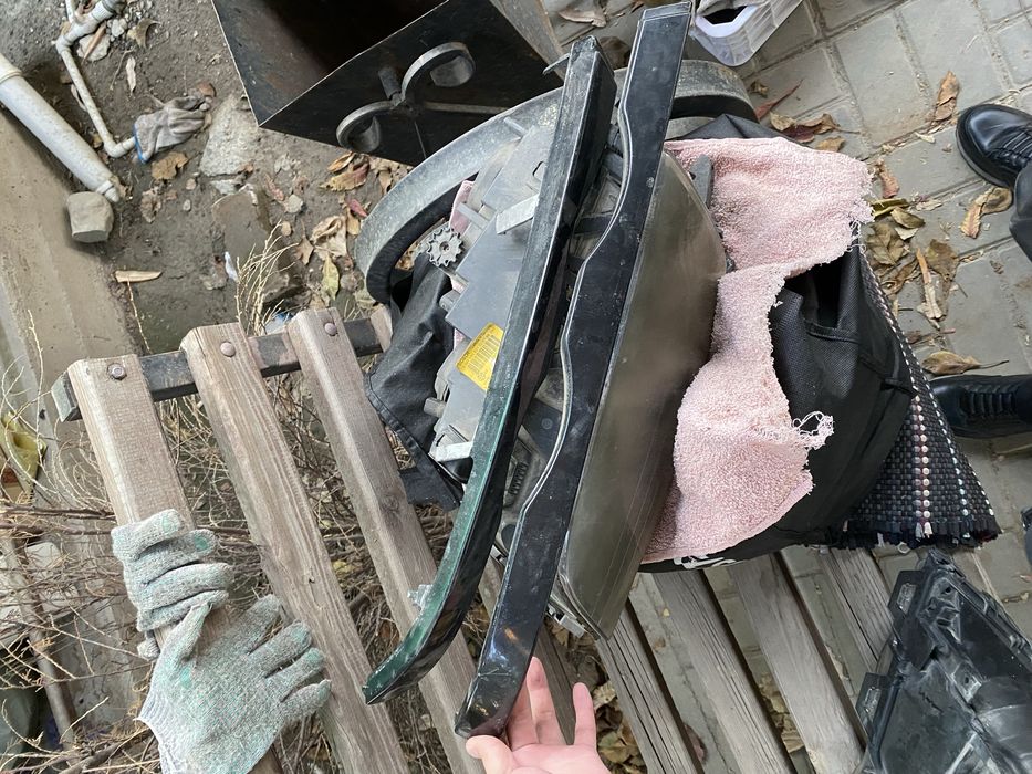 Продам Фары на BMW е46