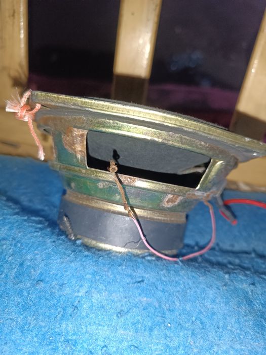 Динамик какой то