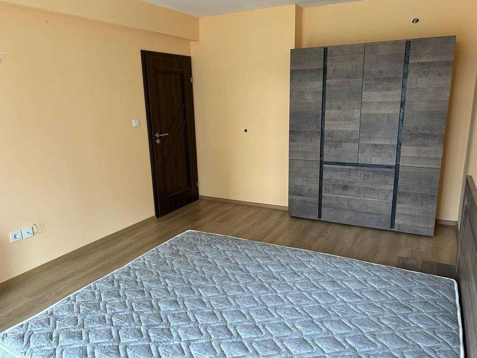 Продава се Тристаен апартамент в Кюстендил, Христо Ботев - 109 кв.м за 1200 €/кв.м - Снимка #8