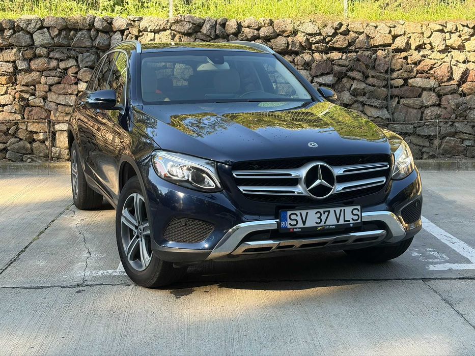 GLC 300 4Matic 4x4 Panoramic/ Camera/ Piele bej/ Memorii scaune/ Burmester