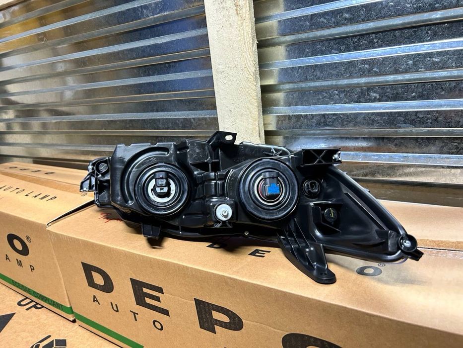 Фара на Камри 55 Американец (Тайвань)