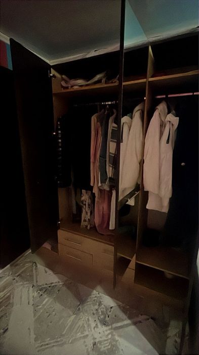 Шкаф для одежды в спальню