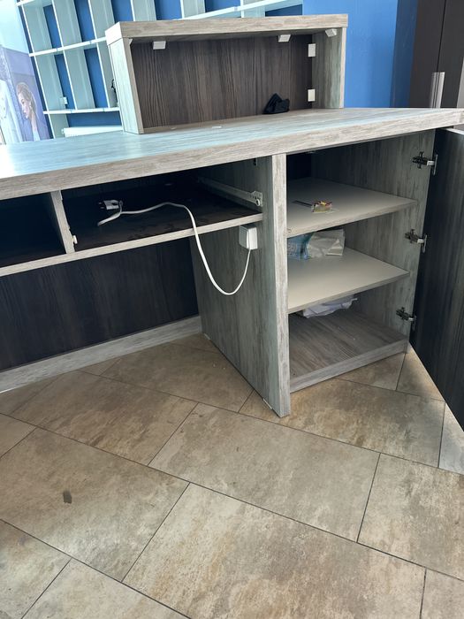 Receptie salon magazin