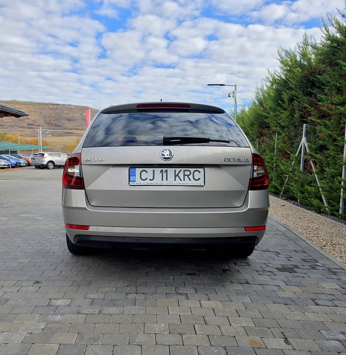 SKODA Octavia 2019 — imagine 4