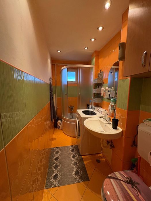 Apartament  două camere decomandat